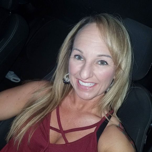 Meet your Posher, Crystal - Picture 1 of 1